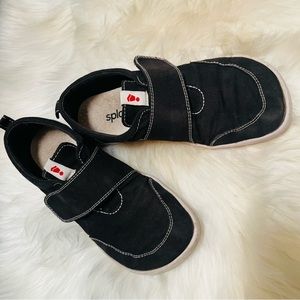 Kids Splay Black Explore canvas slip on shoes